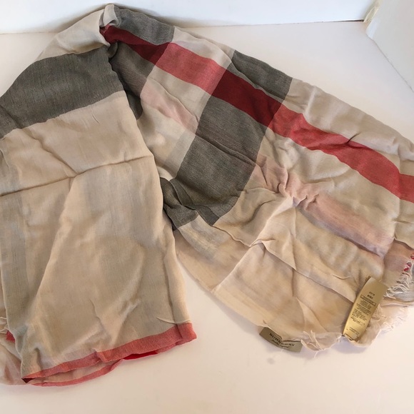 Burberry Giant Check Gauze Scarf 🧣 🎁🎈 - Picture 6 of 8